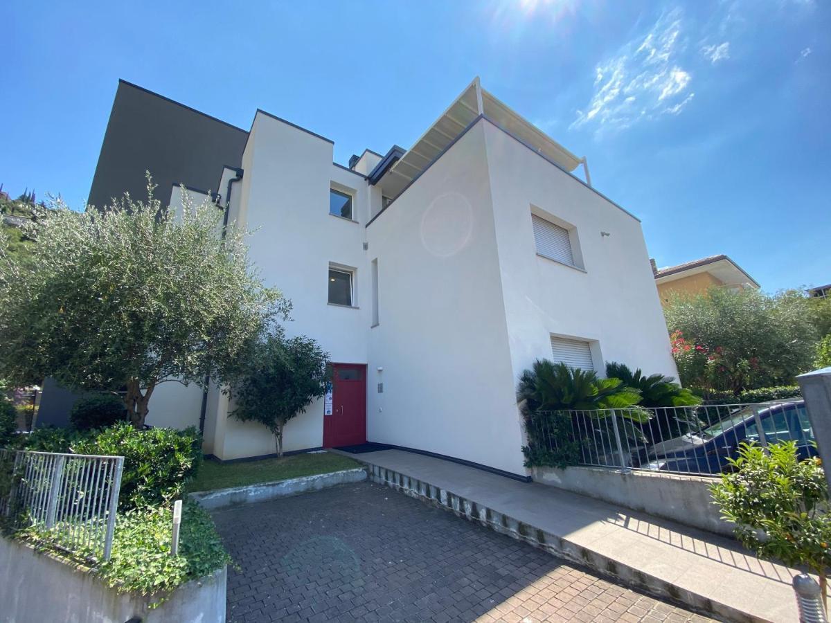 Casa Piccola Fewo Torbole Sul Garda Bagian luar foto