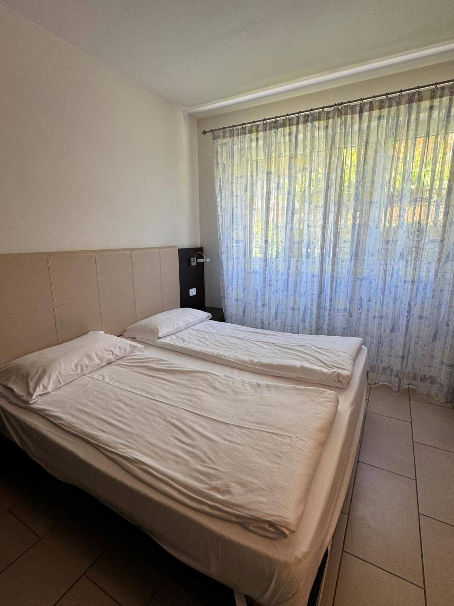 Casa Piccola Fewo Torbole Sul Garda Bagian luar foto