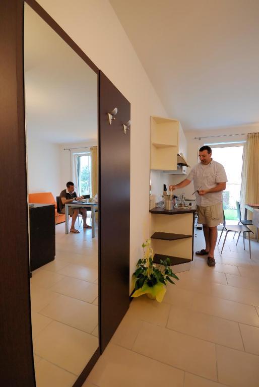 Casa Piccola Fewo Torbole Sul Garda Ruang foto